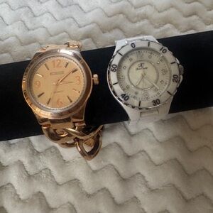 2 Women’s  Watches